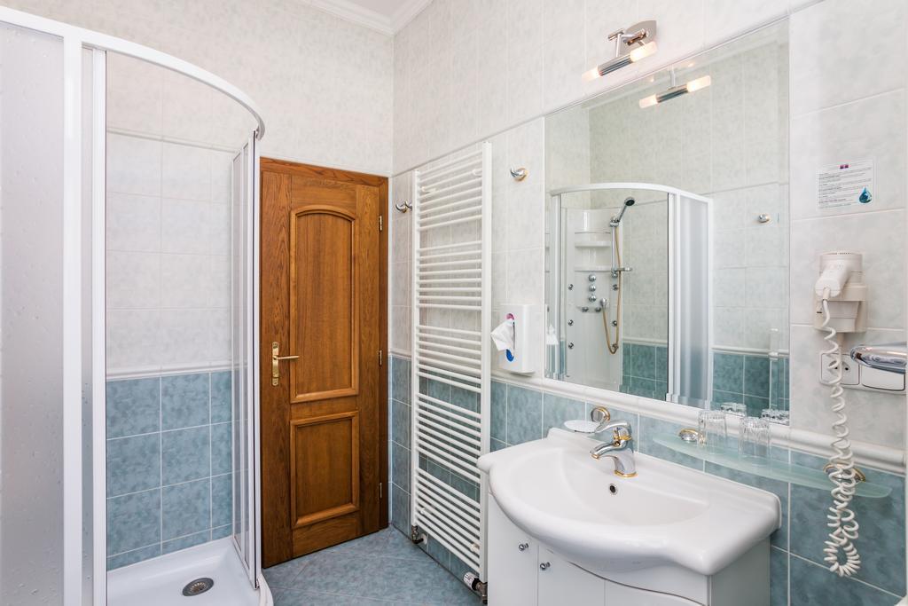 Hotel Jelinkova Vila Velké Meziříčí Rum bild