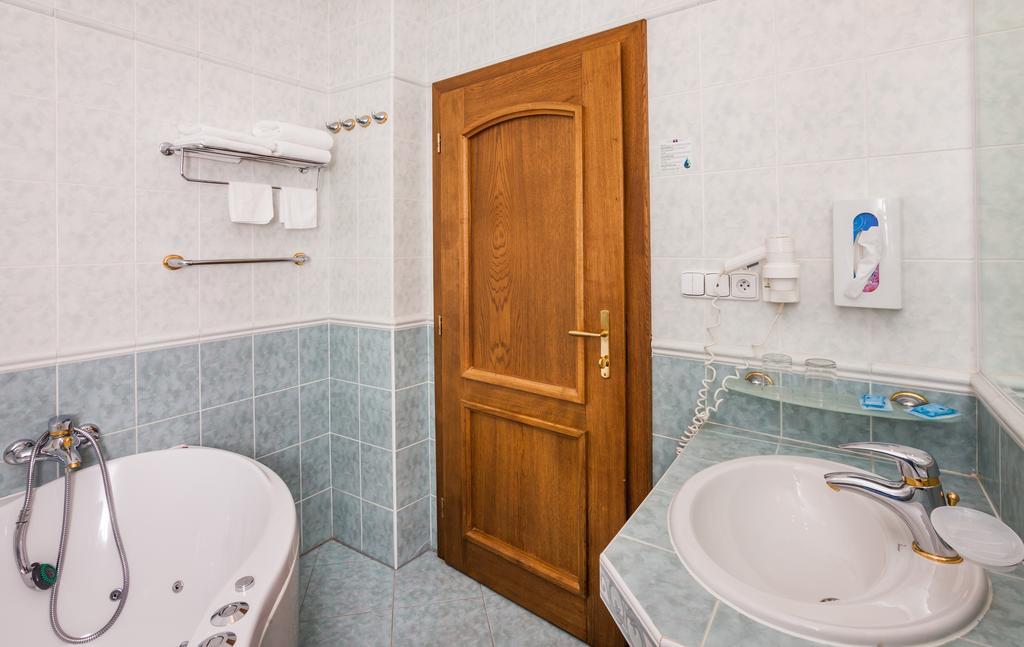 Hotel Jelinkova Vila Velké Meziříčí Rum bild