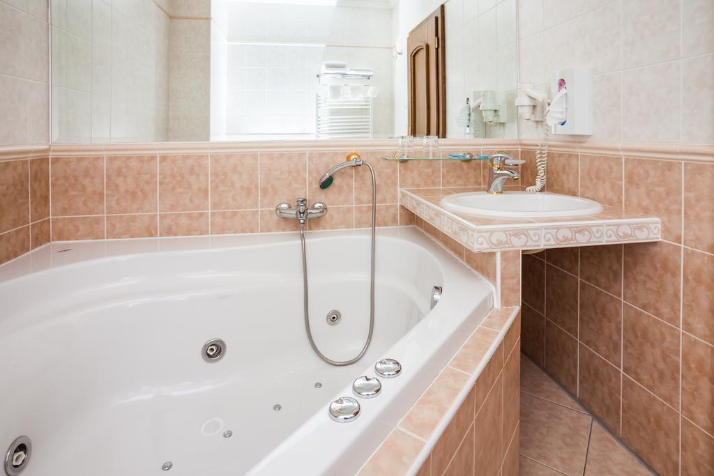 Hotel Jelinkova Vila Velké Meziříčí Rum bild
